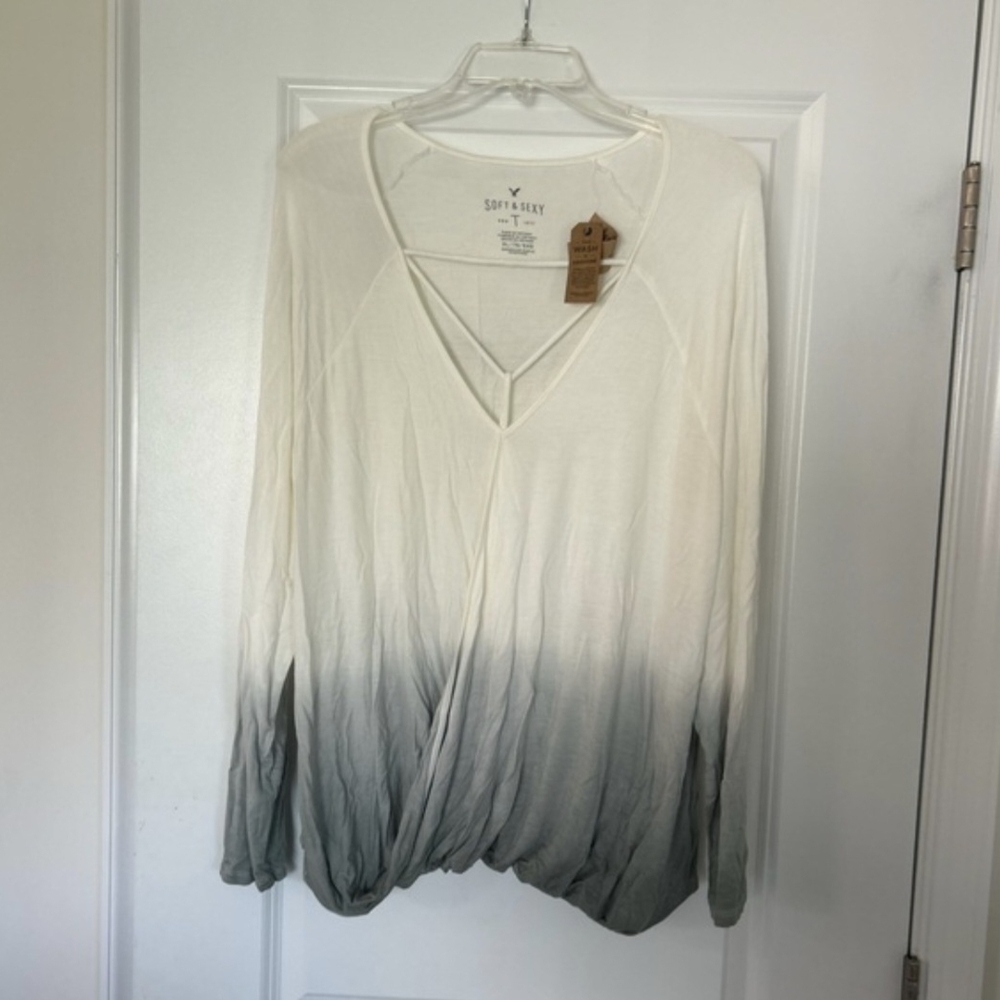 American Eagle Outfitters V-Neck Ombre Long Sleeve Top - White and Gray
